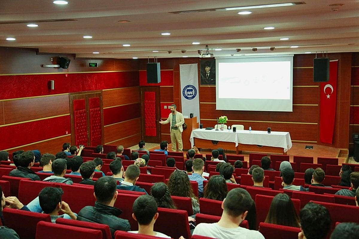 Fotograf Egitmeni Orhan Gurbuz