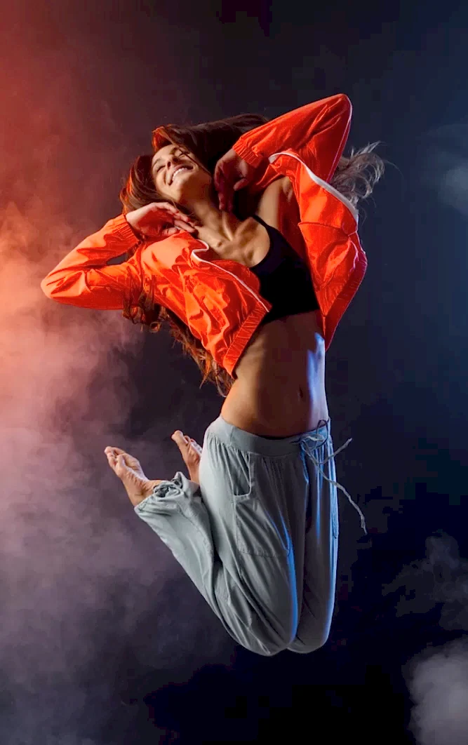 dans akademi iletişim