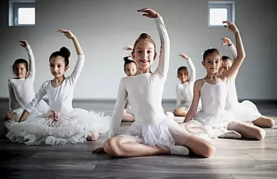 6 12 Yas Seviyeli Bale Temel Egitimi 1