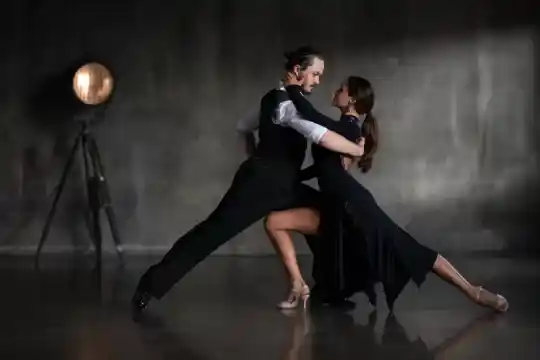 dans akademi tanıtım video