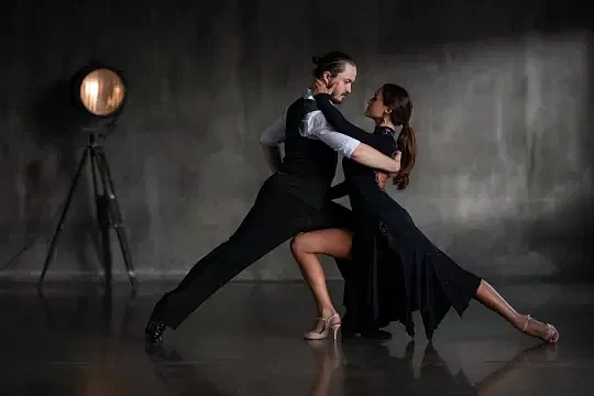 dans akademi tanıtım video