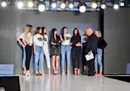 mankenlik kursu eğitmenleri